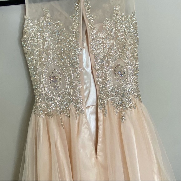 Cinderella Divine Women’s Formal Event Short Party Prom Homecoming Dress Size 6 - Picture 16 of 16